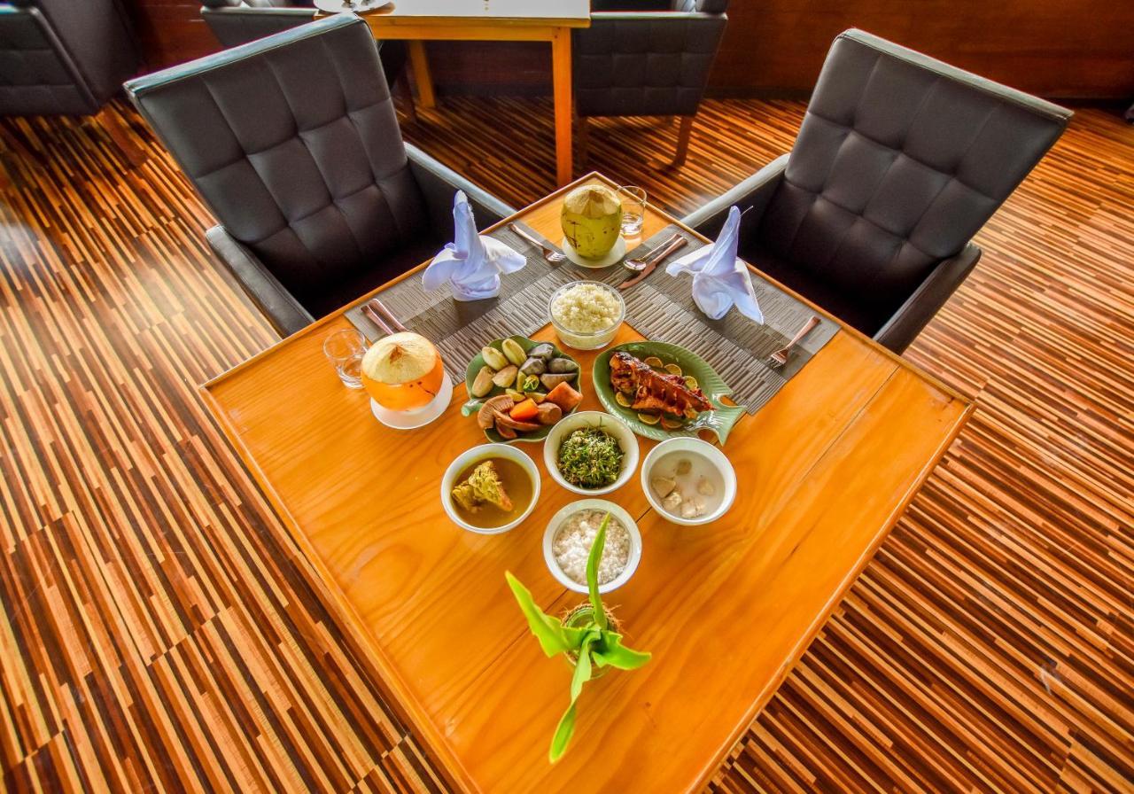 Equatorial Divers Lodge 아두아톨 외부 사진