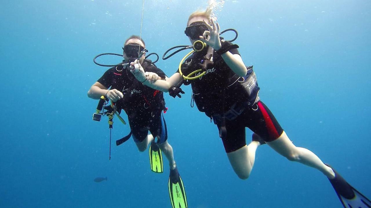 Equatorial Divers Lodge 아두아톨 외부 사진